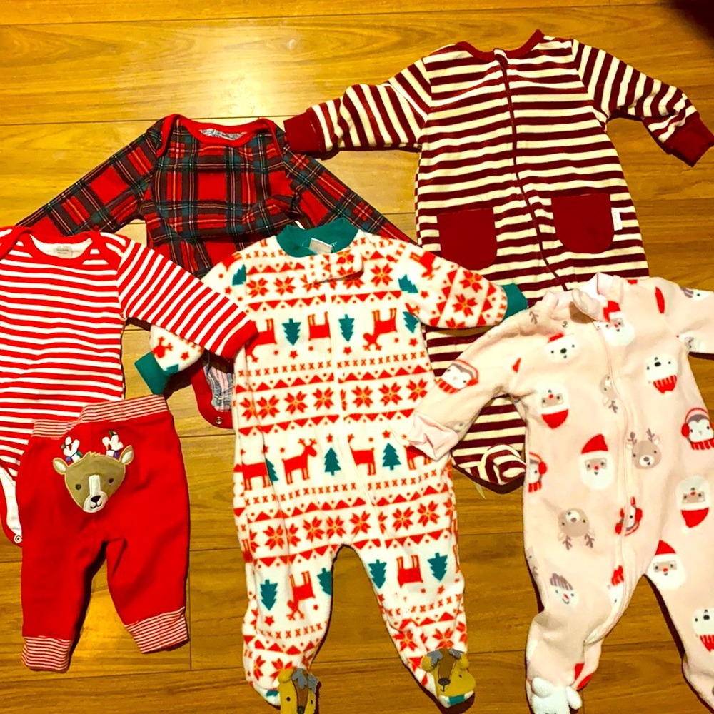 Christmas time baby bundle. Sizes: 0-3 & 3-6 months.